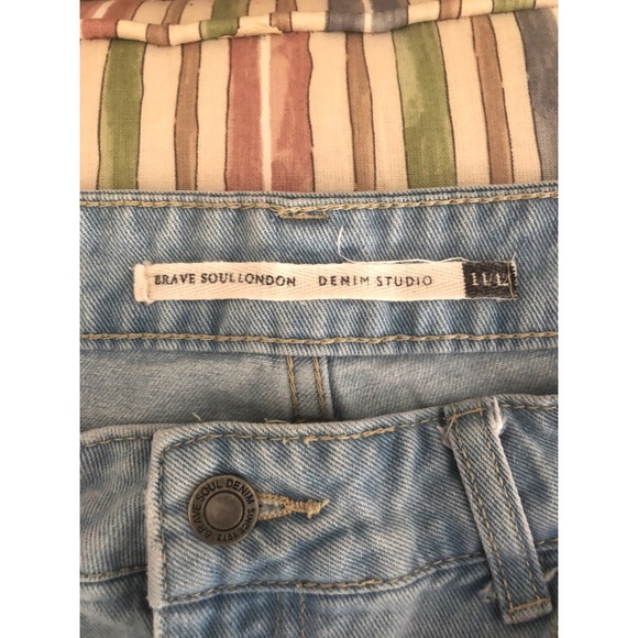 Nasty Gal High-Waisted Distressed Jeans Blue - Picture 5 of 6